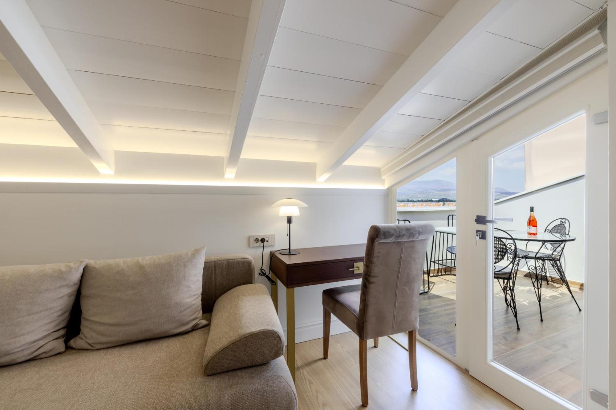 Nafplion Comfy Suites Экстерьер фото