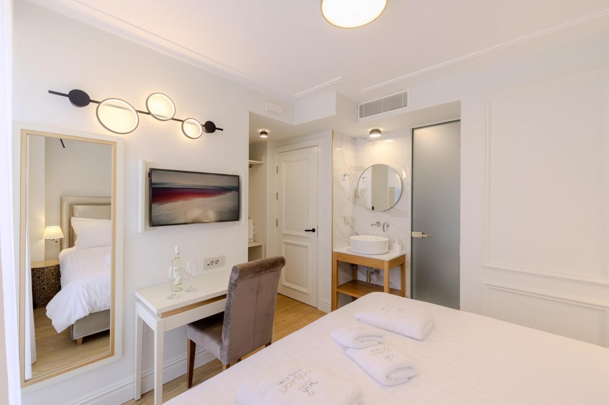 Nafplion Comfy Suites Экстерьер фото
