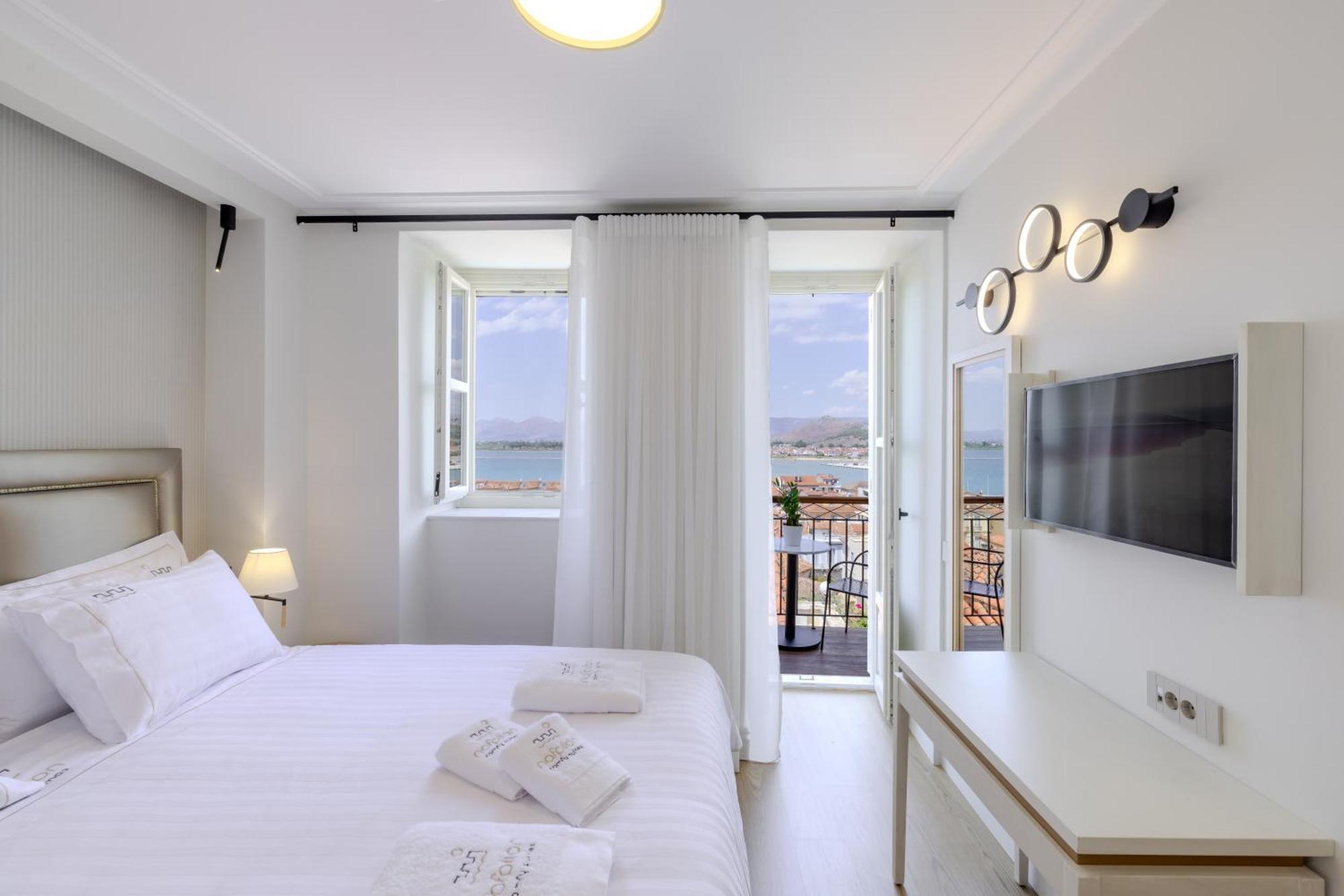 Nafplion Comfy Suites Экстерьер фото